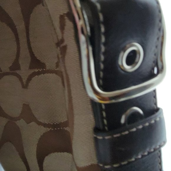 Coach Brown Signature Zoe Hobo Purse EUC! F12674 - Picture 3 of 16